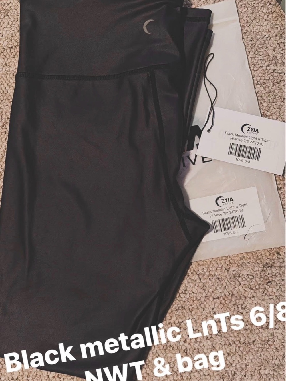 ZYIA Black Metallic High-Rise Leggings
NWT & bag